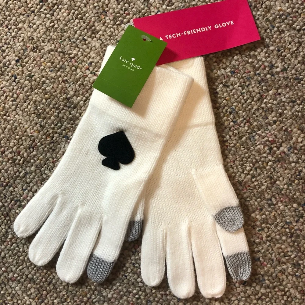 🆕 kate spade ny ♠️ Spade Gloves Cream
